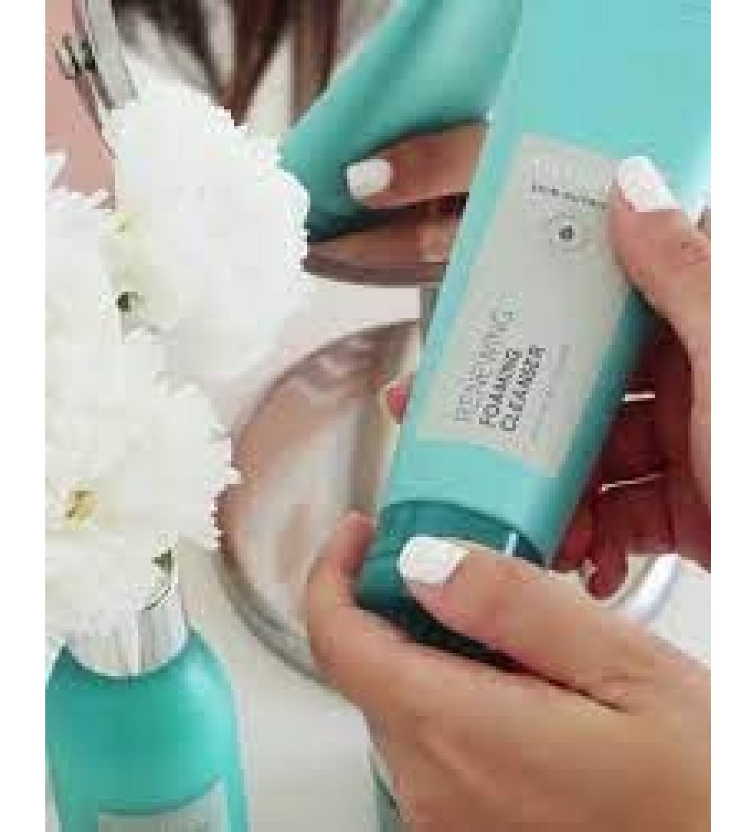 Amway Artistry Renewing Foam Cleanser 125ml - Gentle Exfoliating Face Wash for Glowing Skin | International Shipping Available - Buy Online on SooperMarket.com