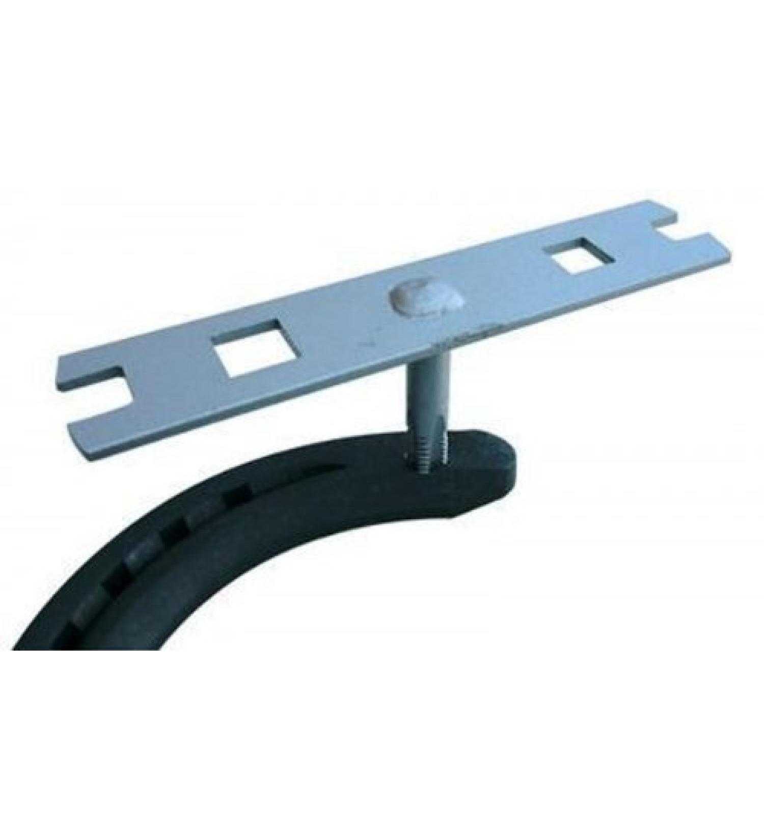 Str msholm Stud Spanner Tap - Combination tool for tapping-out stud holes and screwing in studs