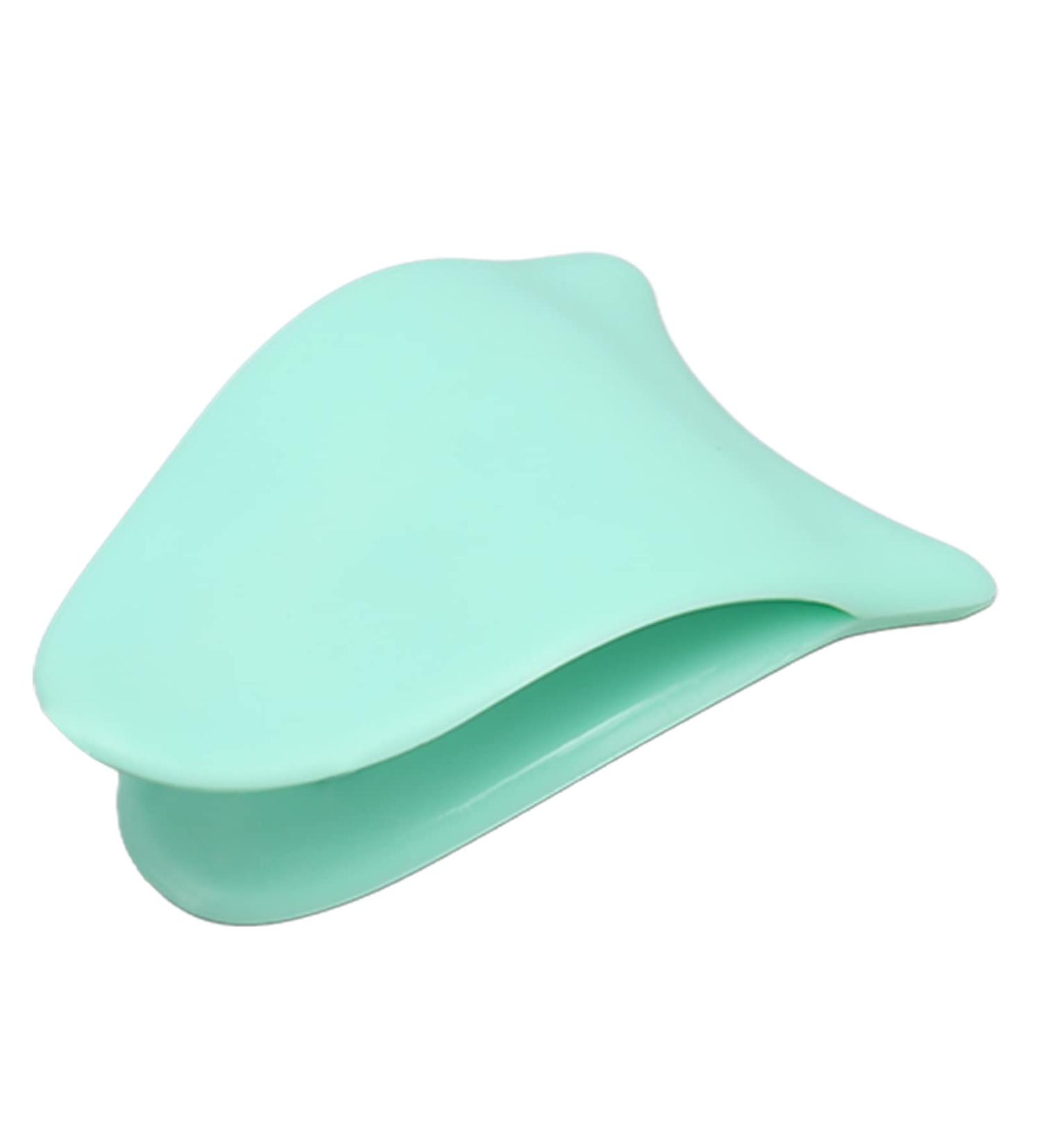 Lash Clip Applicator Green Plastic Curved Head Lash Clip Portable Daily Use Lashes Buddy Makeup Auxiliary Tool for Beginner and Professionals - Buy Online on SooperMarket.com