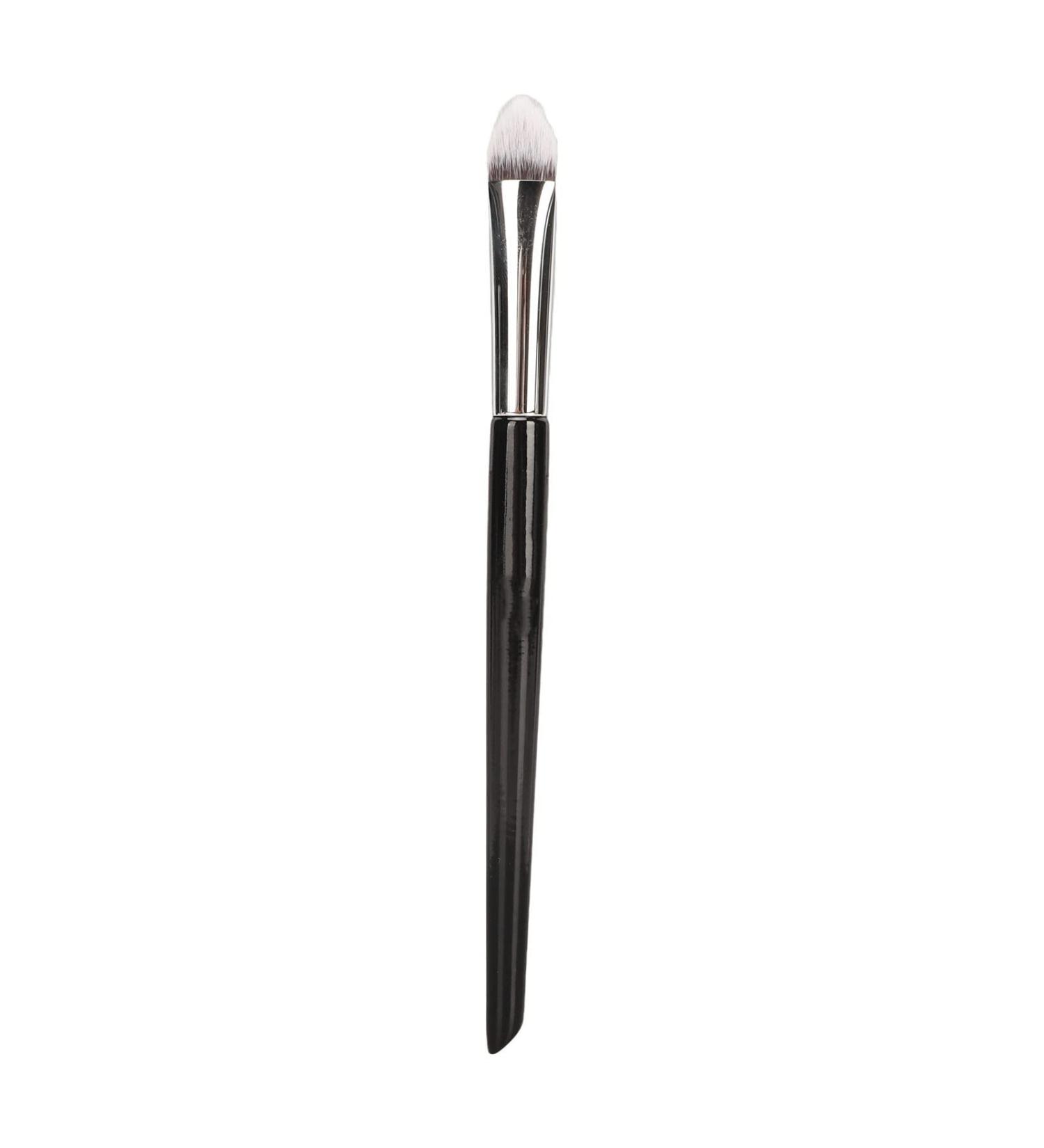 Professional Triangular Head Concealer Brush - Under Eye & Highlighter Brush for Women | Soft Hair Portable Makeup Brush - International Shipping - Buy Online on SooperMarket.com