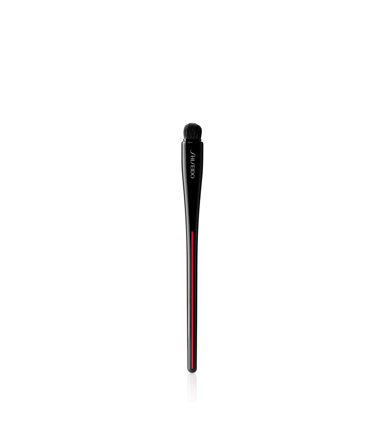 Shiseido HANEN FUDE Eye Shading Brush - Semi-Circular Eyeshadow Brush for Powder Cream & Gel Formulas - High-Performance Synthetic Bristles - Made in Japan