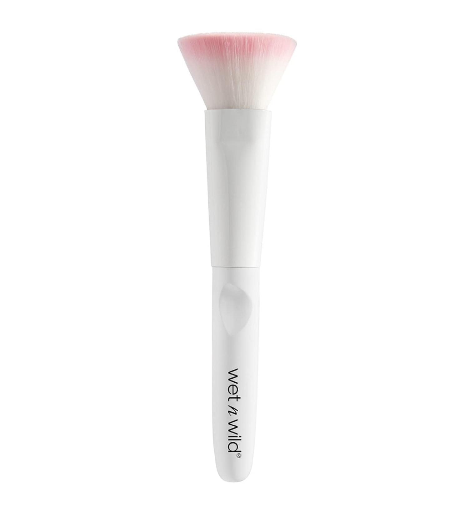 Shop Wet n Wild Versatile Flat Tip Makeup Brush - Perfect for Easy Application & All Formulas - Buy Online on SooperMarket.com