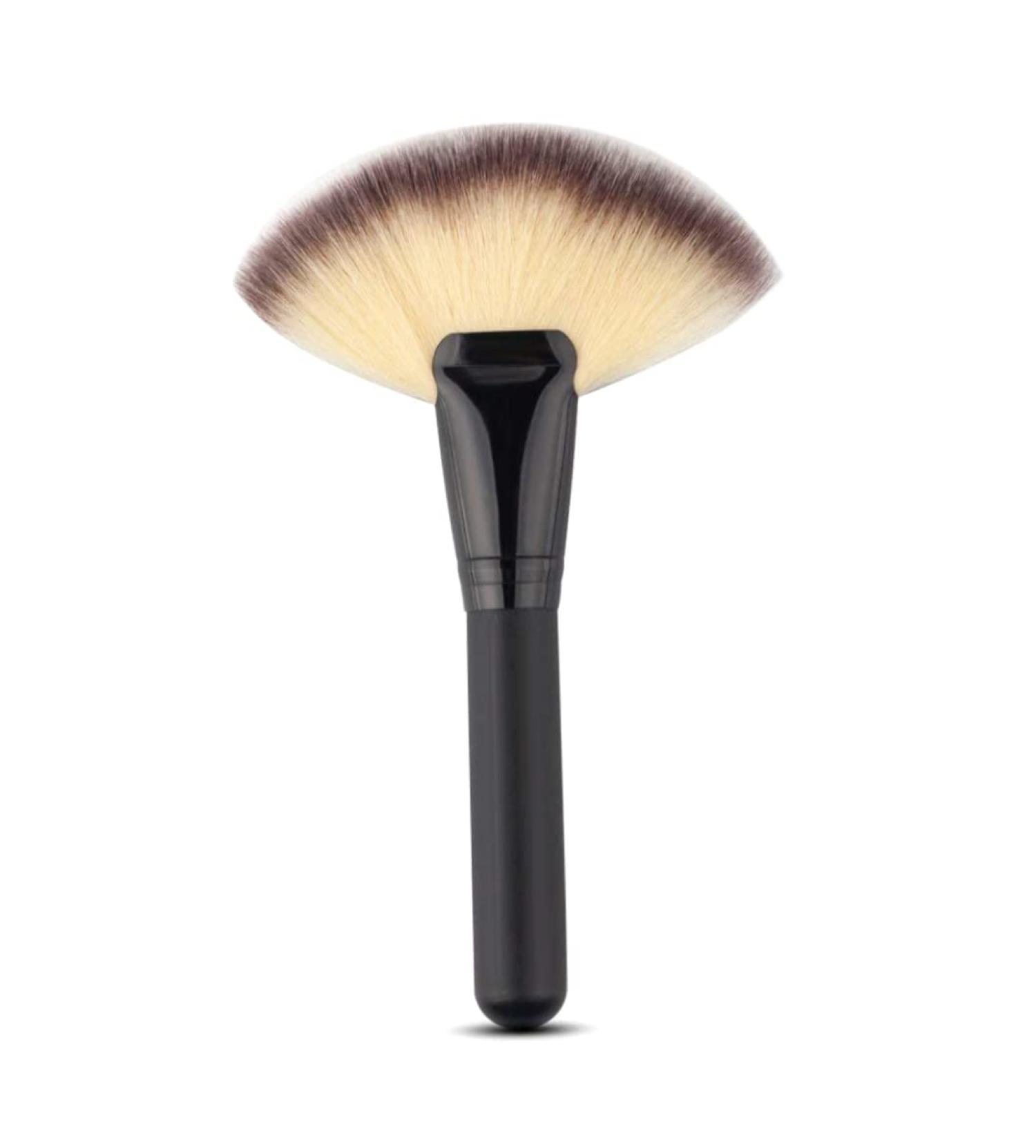 1Pc Large Top Brush - Ultimate Makeup Tool for Contour Concealer Blush & Eyeshadow - International Shipping Available - Buy Online on SooperMarket.com
