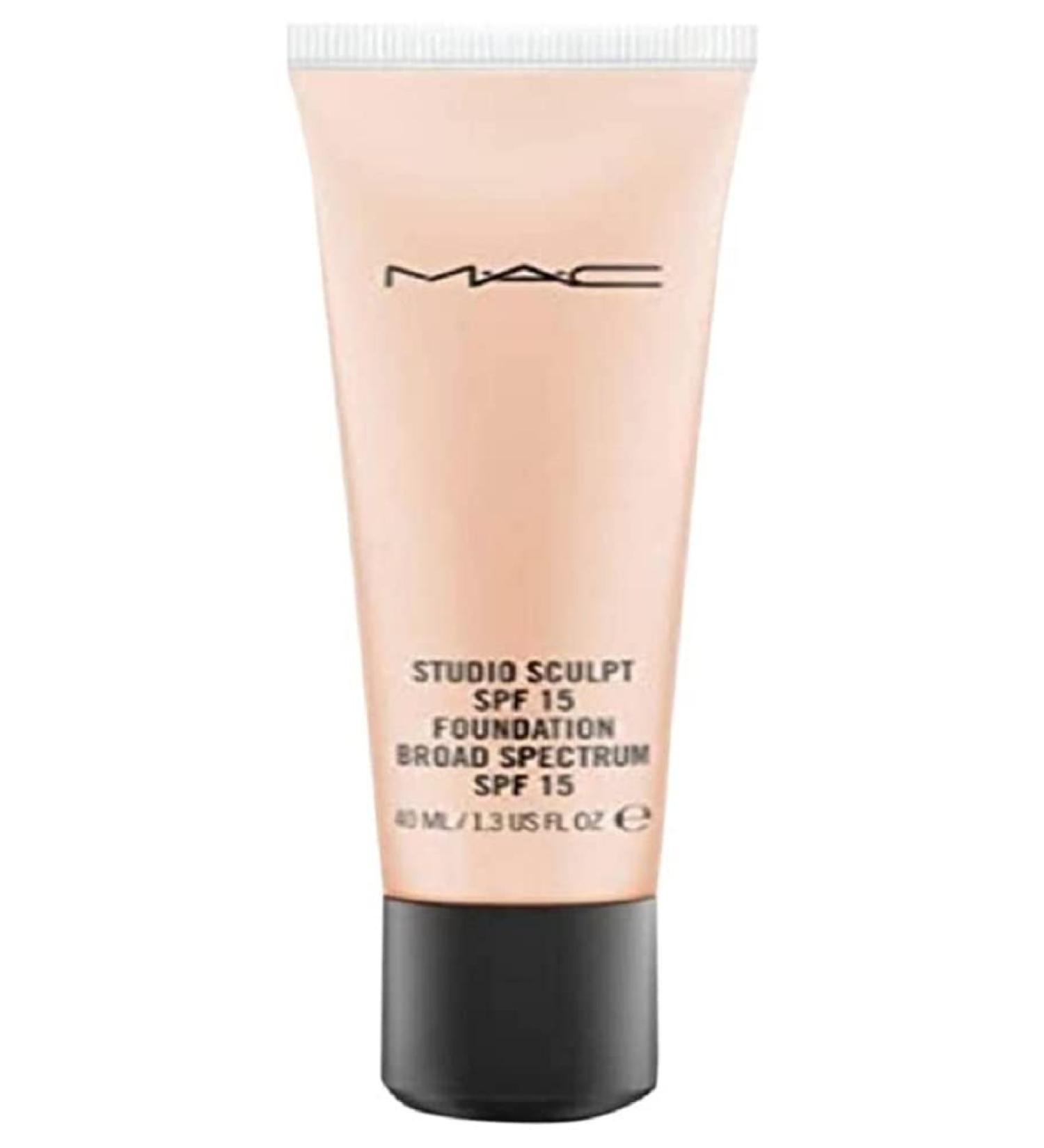 MAC Studio Sculpt SPF 15 Foundation  NW15  40 ml