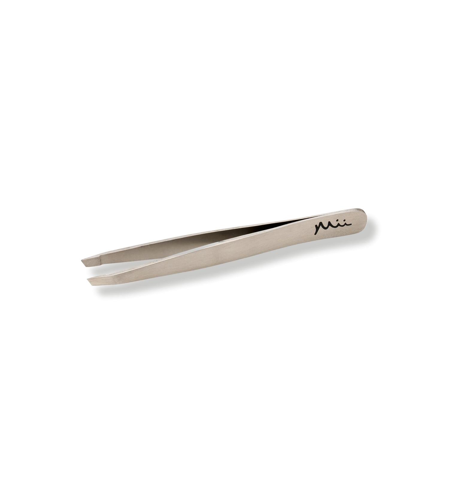 Mii Cosmetics - Brow By Mii Definitive Slanted Tweezers - Stainless Steel Precise Professional Tweezers