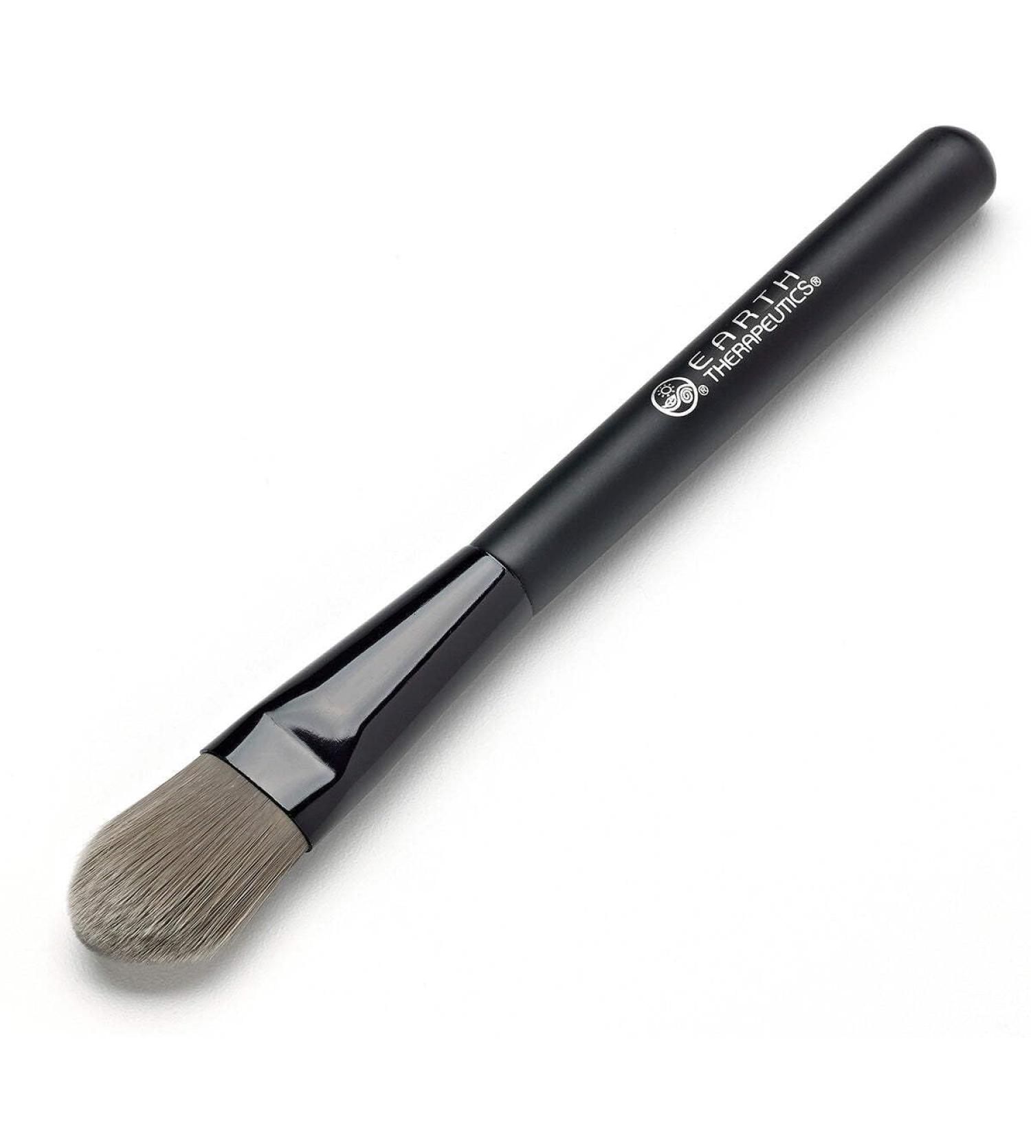 Shop Earth Therapeutics Foundation + Cheek Brush | Purifying Bamboo Charcoal - International Shipping Available - Buy Online on SooperMarket.com