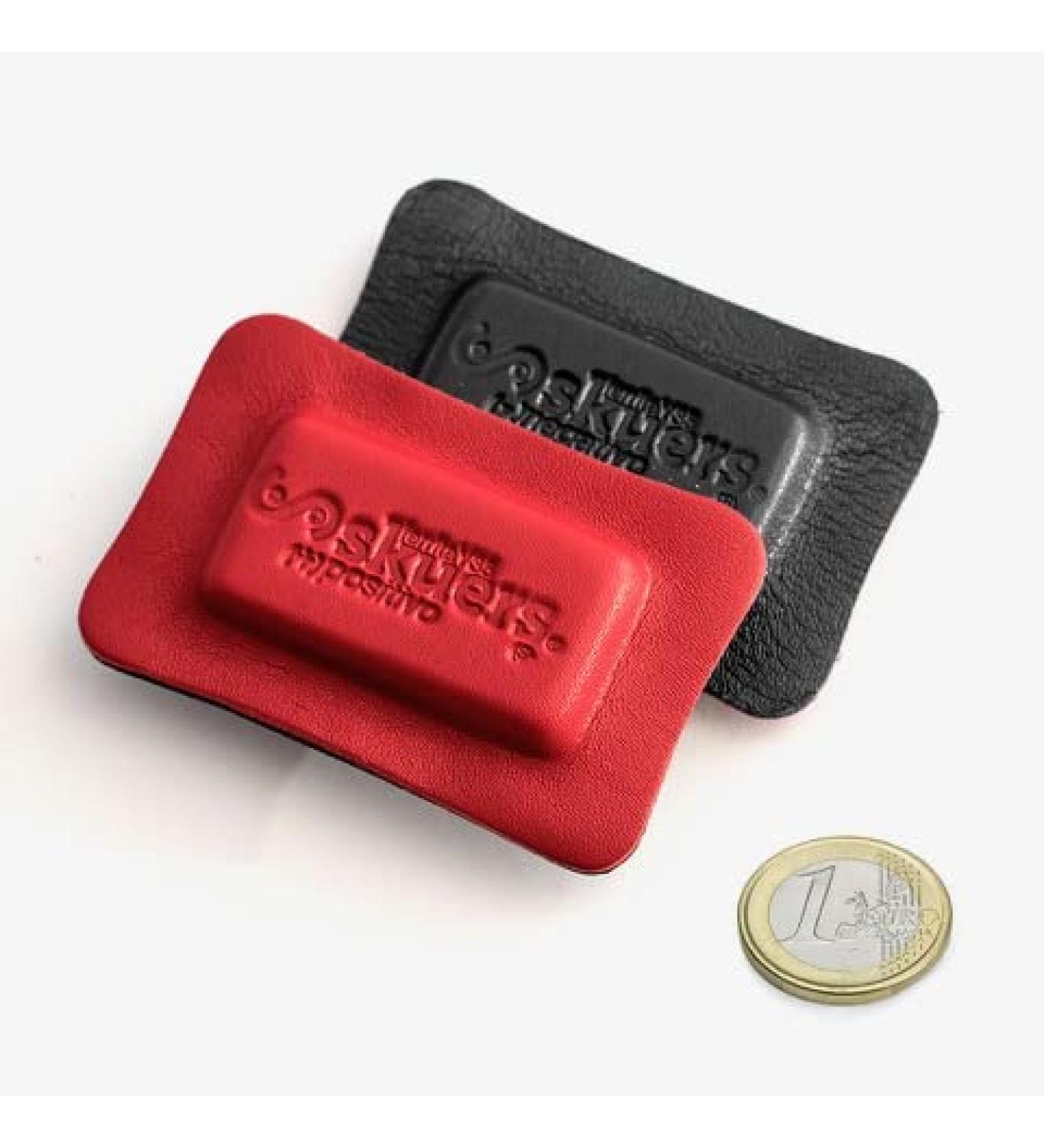 Pair of magnets Skuers Ferrit + 100% leather size S - 3 kg thickness - the original brand of biomagnetism and the biomagnetic couple founded in 2013