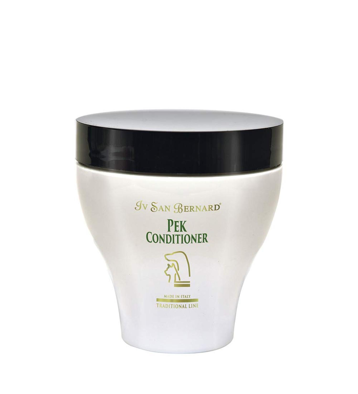Iv San Bernard Trad Pek Conditioner 250 ml - Nourishing Dog Hair Care for All Breeds | International Shipping Available - Buy Online on SooperMarket.com