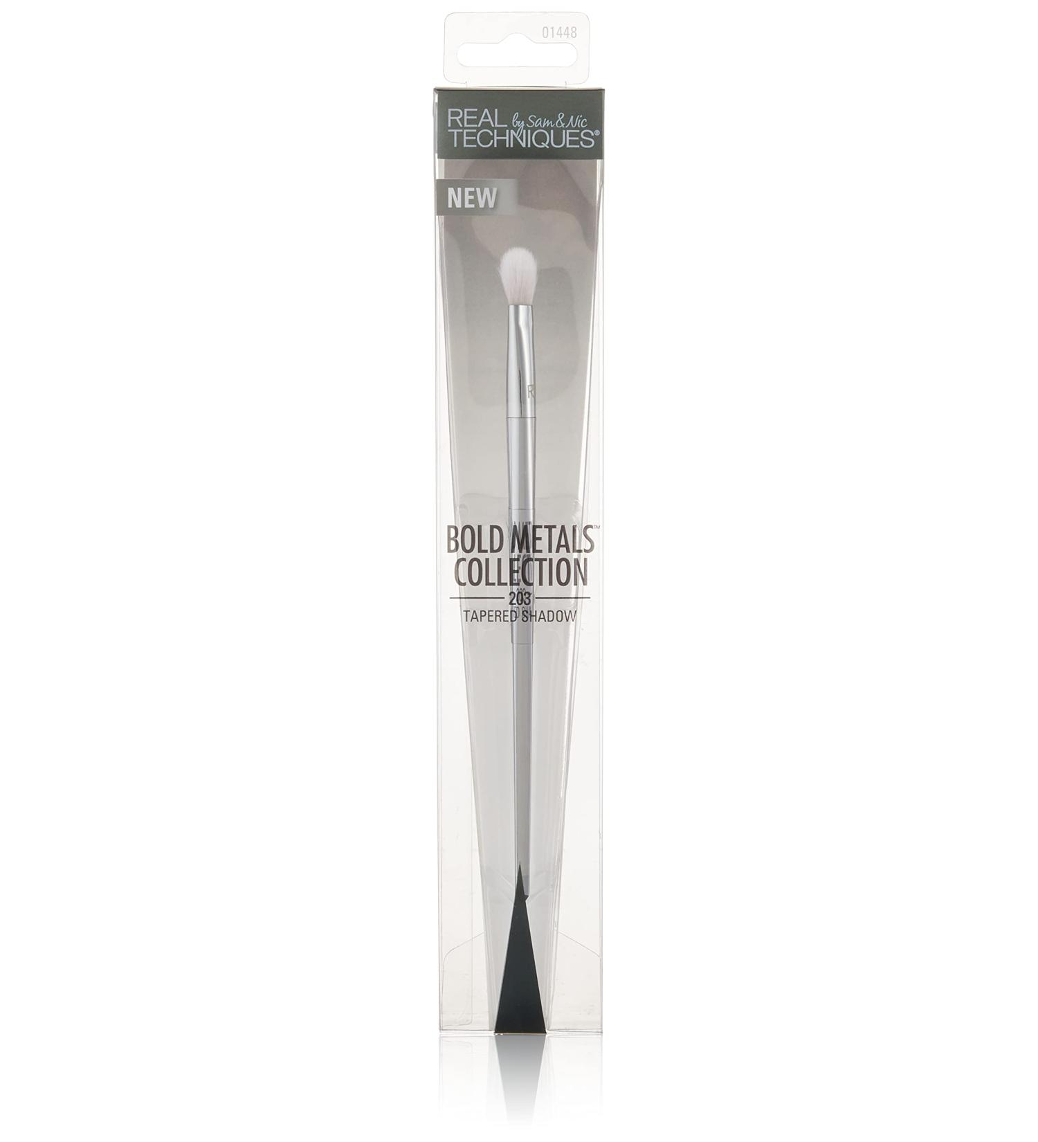Real Techniques Bold Metals Collection 203 Tapered Shadow Brush - International Shipping Available - Buy Online on SooperMarket.com