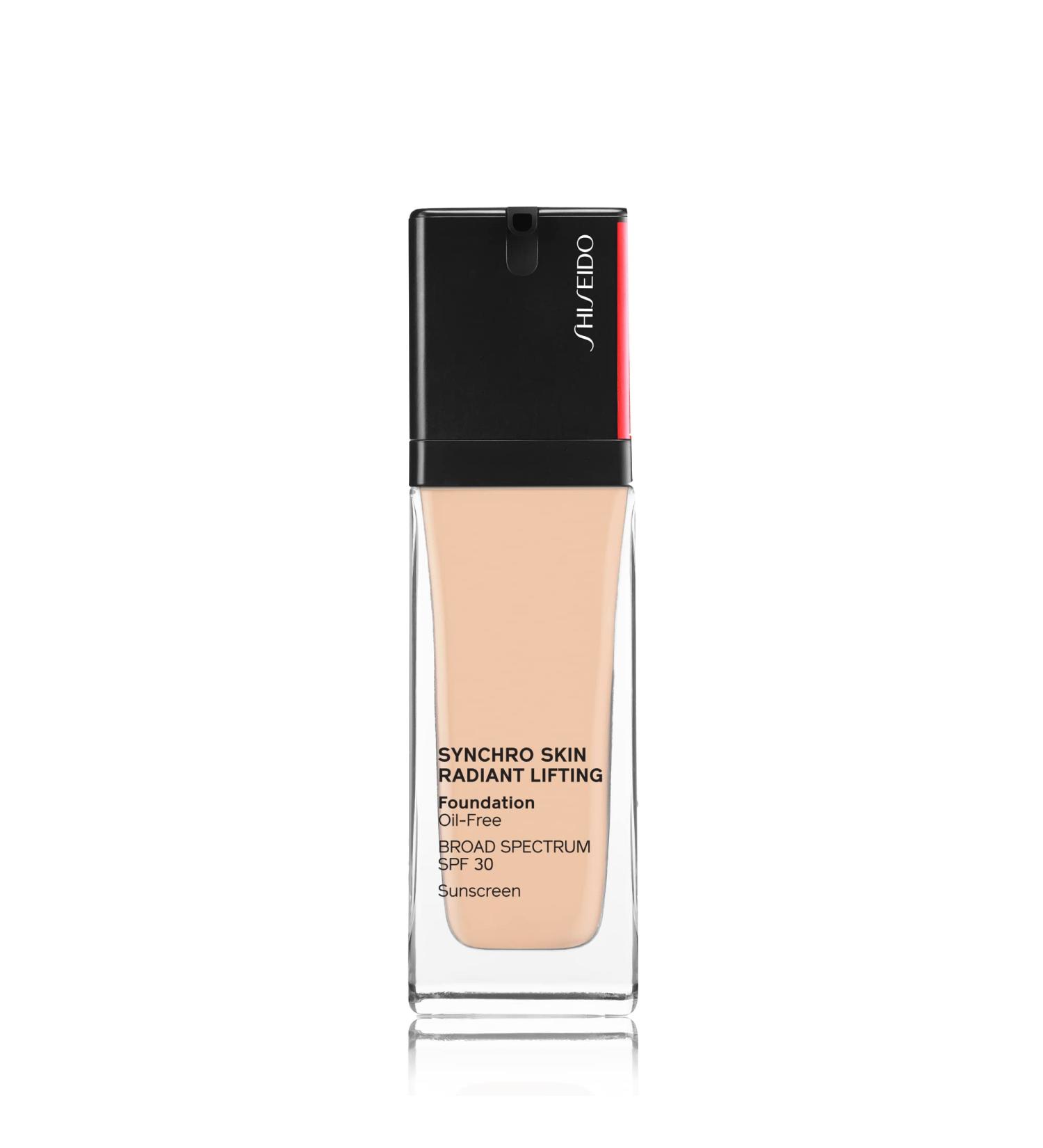 Shiseido Synchro Skin Radiant Lifting Foundation 220 Linen - 30 ml | International Shipping Available - Buy Online on SooperMarket.com