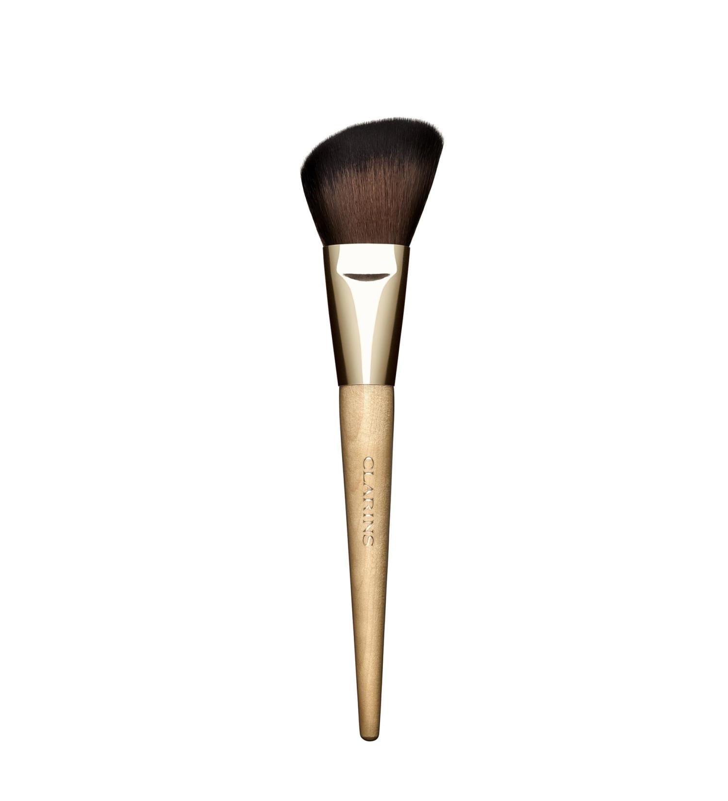 Clarins Blush Brush | Angled Brush | Color Contour and Highlight With Natural Looking Results | Ultra-Soft Synthetic Fibers and Sustainably Sourced Birch Handle