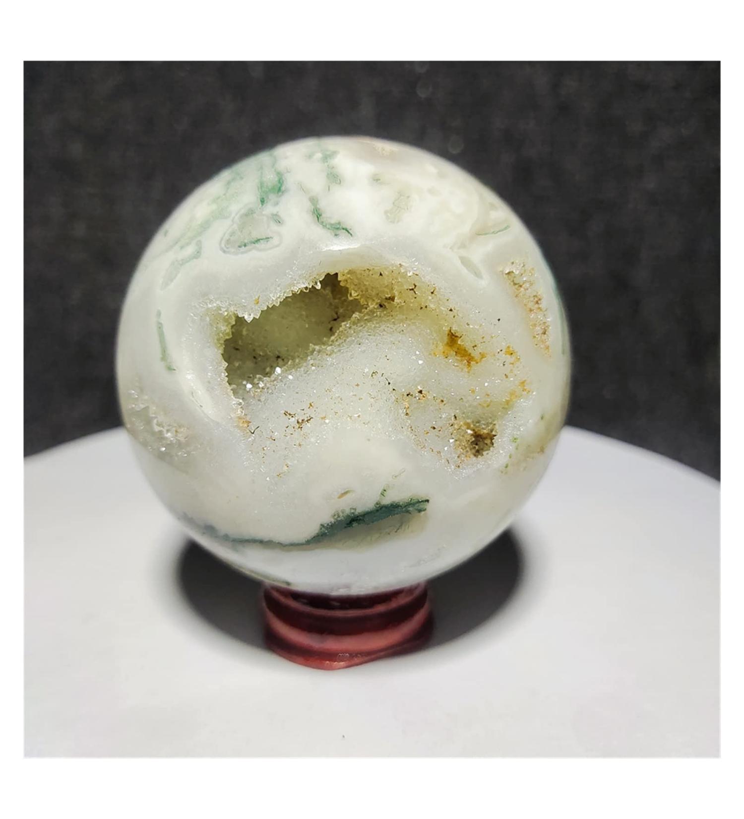 Natural Crystal Rough Natural Sphere Natural Crystal Cave Moss Aquatic Agate Ball Quartz Polished Gem Feng Shui Reiki Home Decoration 1pc 500-520g - Buy Online on SooperMarket.com