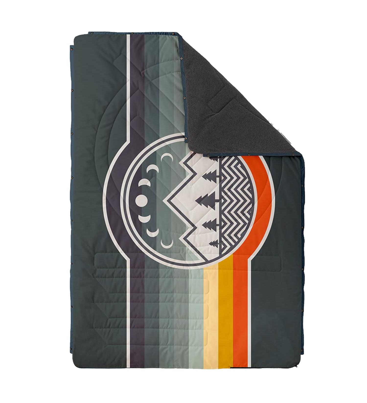 Voited Cloudtouch Camping Blanket - Cag Camp Vibes Green Fork | Indoor/Outdoor Comfort & Versatility - Buy Online on SooperMarket.com