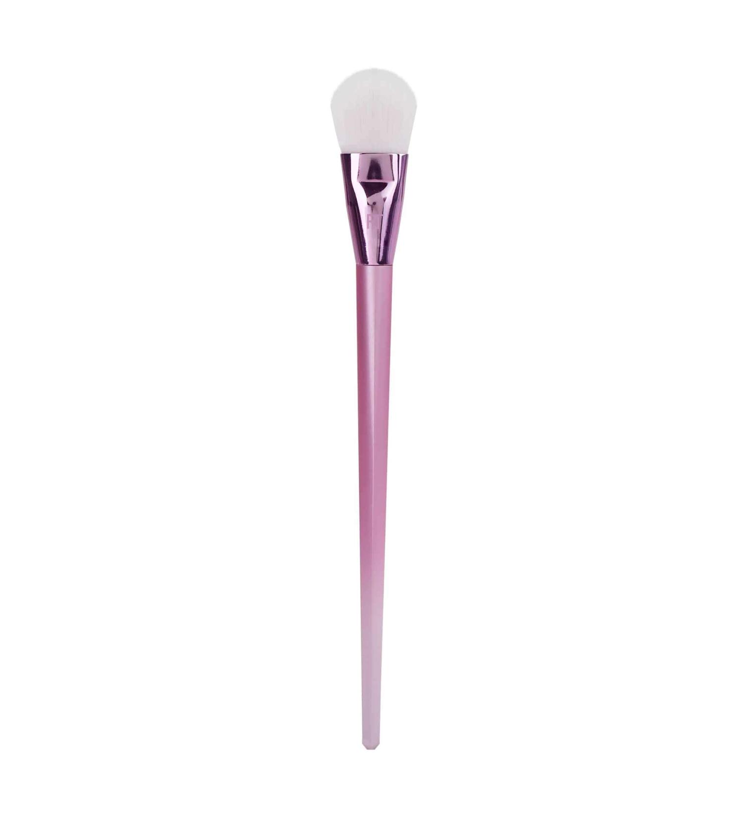 Real Techniques Cashmere Dreams Concealer Brush - 021 | Best International Shipping & Quality Makeup Tools - Buy Online on SooperMarket.com
