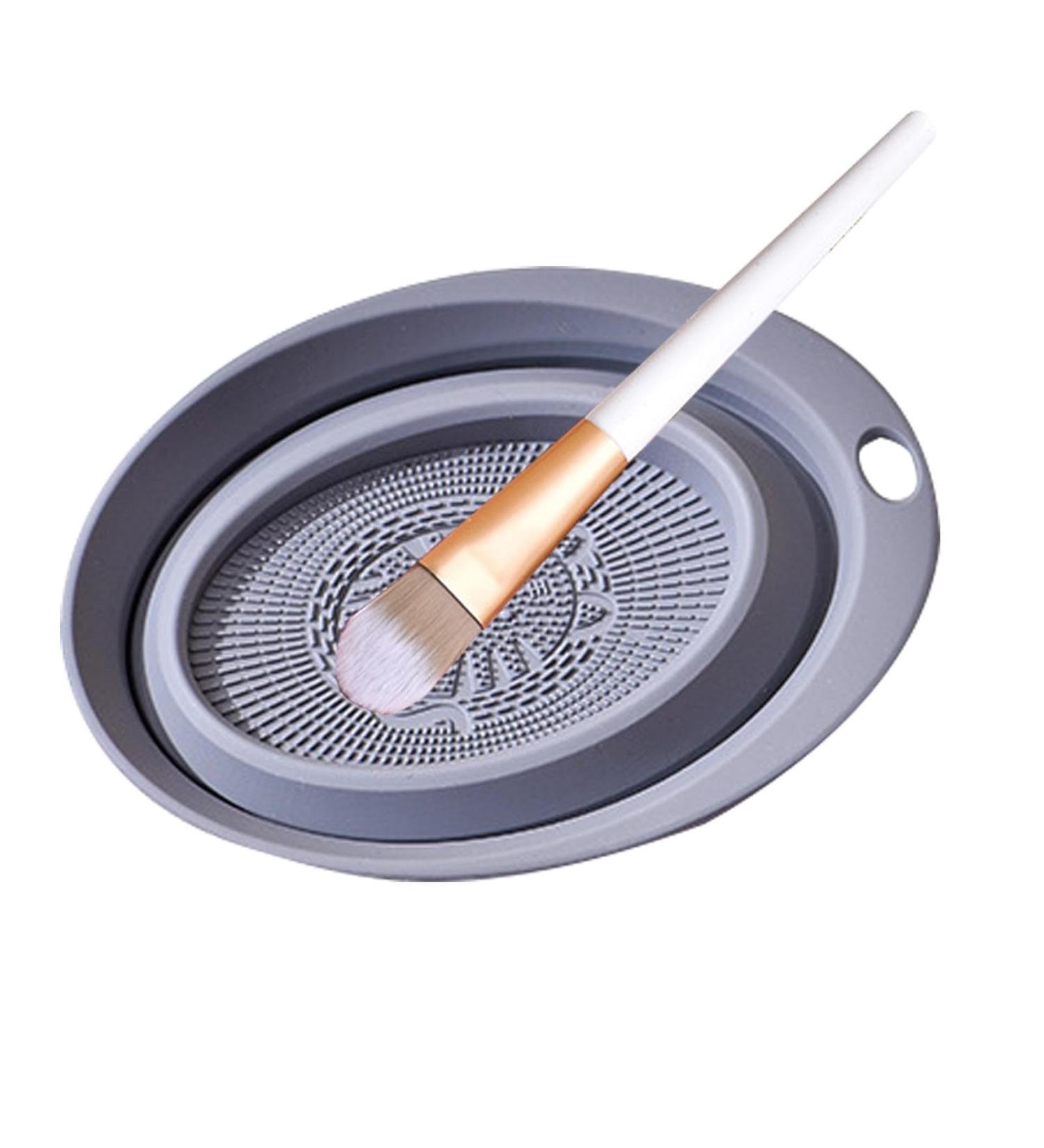 Bexdug Silicone Cleaning Mat | Makeup Brush Cleaner Tools | Silicone Cleaning Bowl Makeup Brush Cleaner Washing Tools for Makeup Eggs Grey - Buy Online on SooperMarket.com