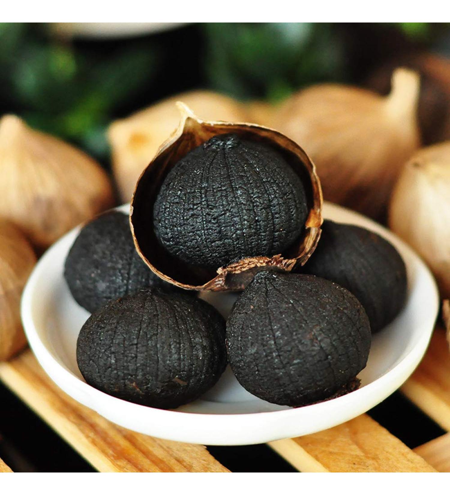 Organic Black Garlic (100g) - Premium Quality Antioxidant Energizer | Natural & Healthy | Sealed Pack | Du TOU HEI Suan - Buy Online on SooperMarket.com