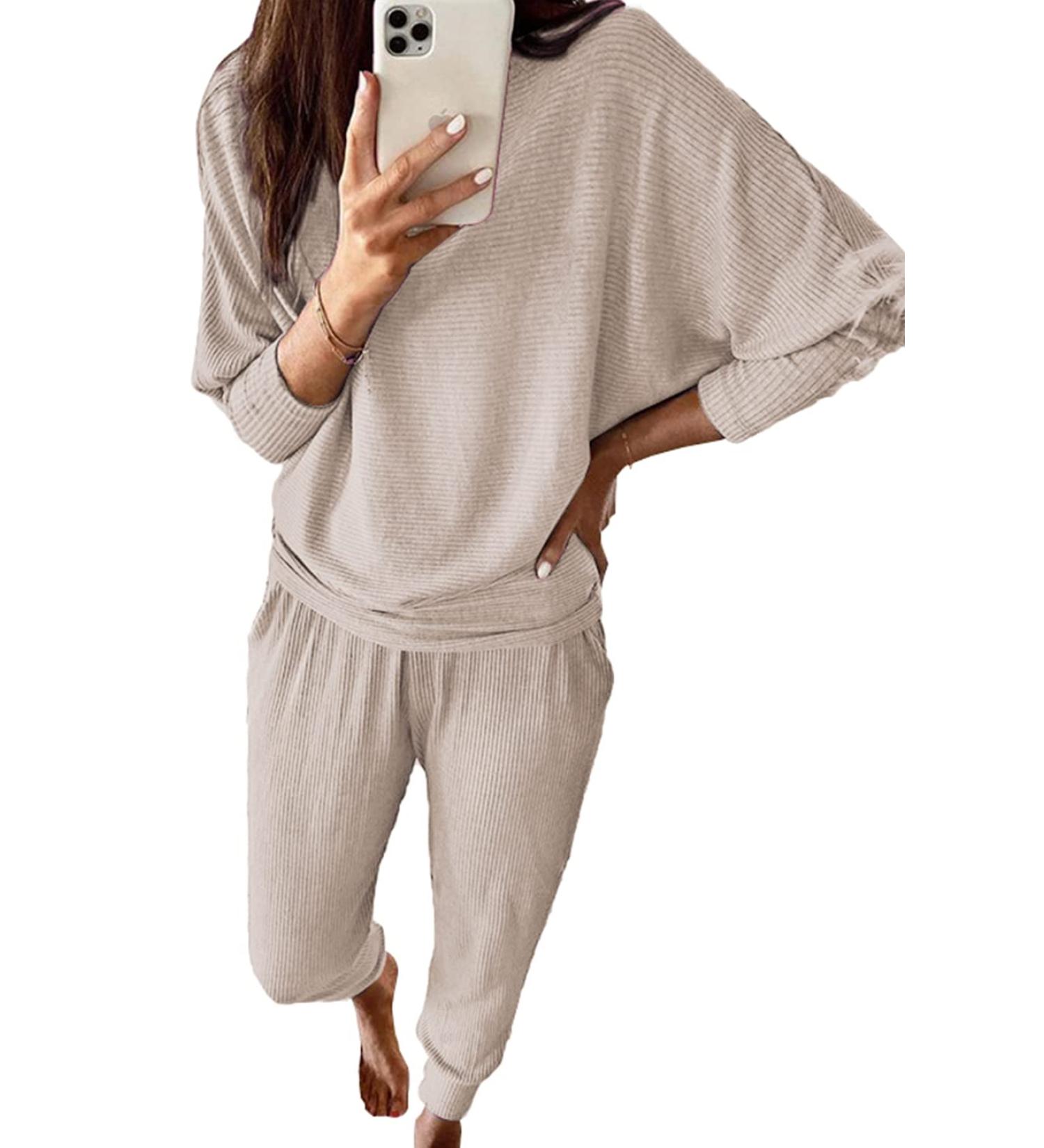 PRETTYGARDEN Women's Fall Fashion 2 Piece Sweatsuit Set | Solid Color Long Sleeve Pullover & Pants Tracksuit in Apricot - Size Medium - Buy Online on SooperMarket.com