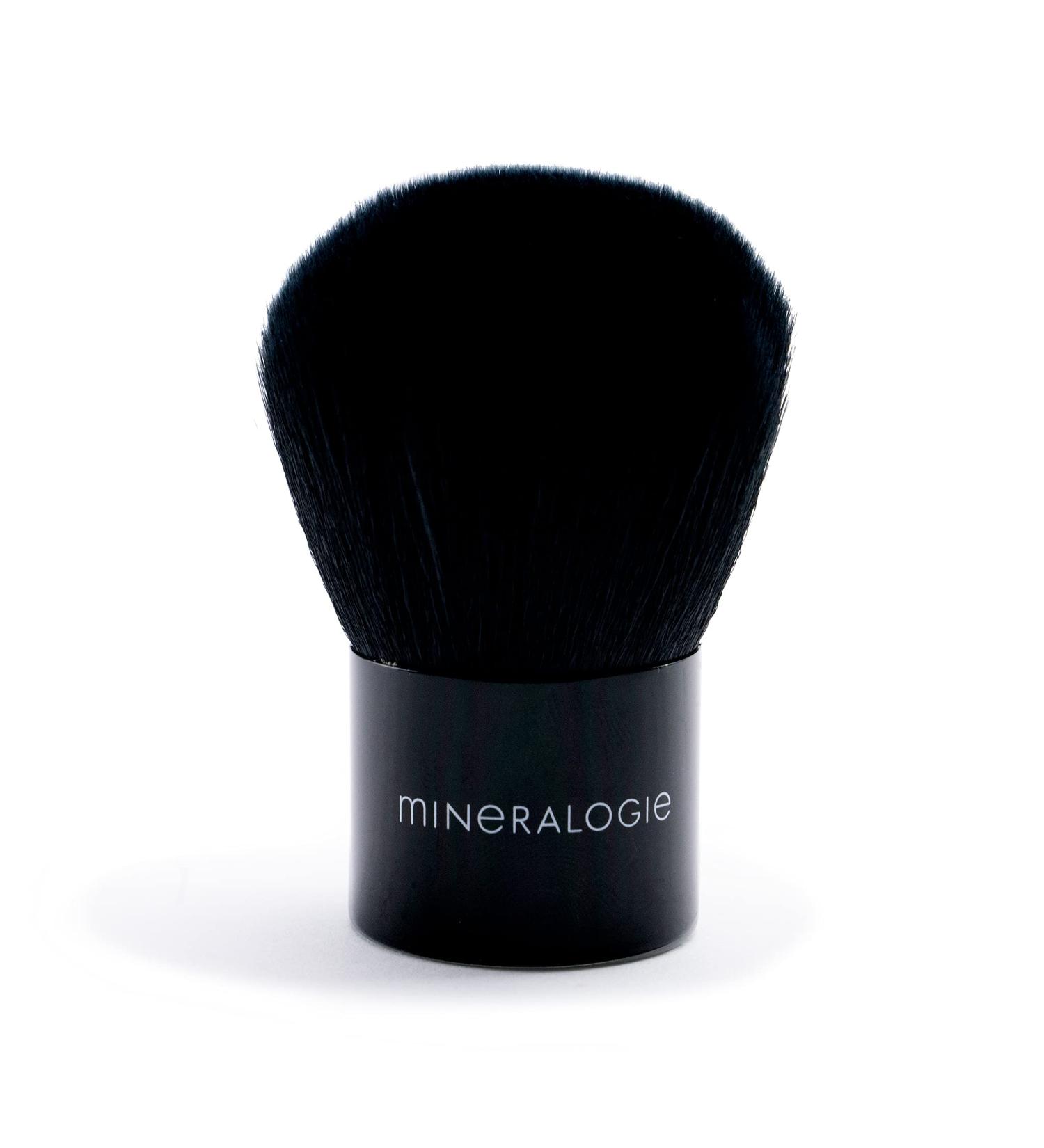 Kabuki Brush