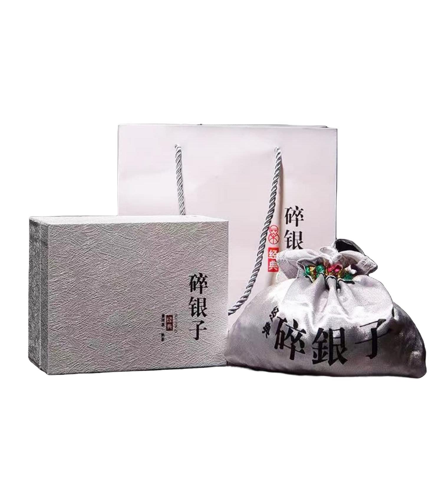 Yunnan Puer Tea Cooked Pu 'er Tea Waxy Tea Fossil Broken Silver Gift Box of 500 Grams - Buy Online on SooperMarket.com