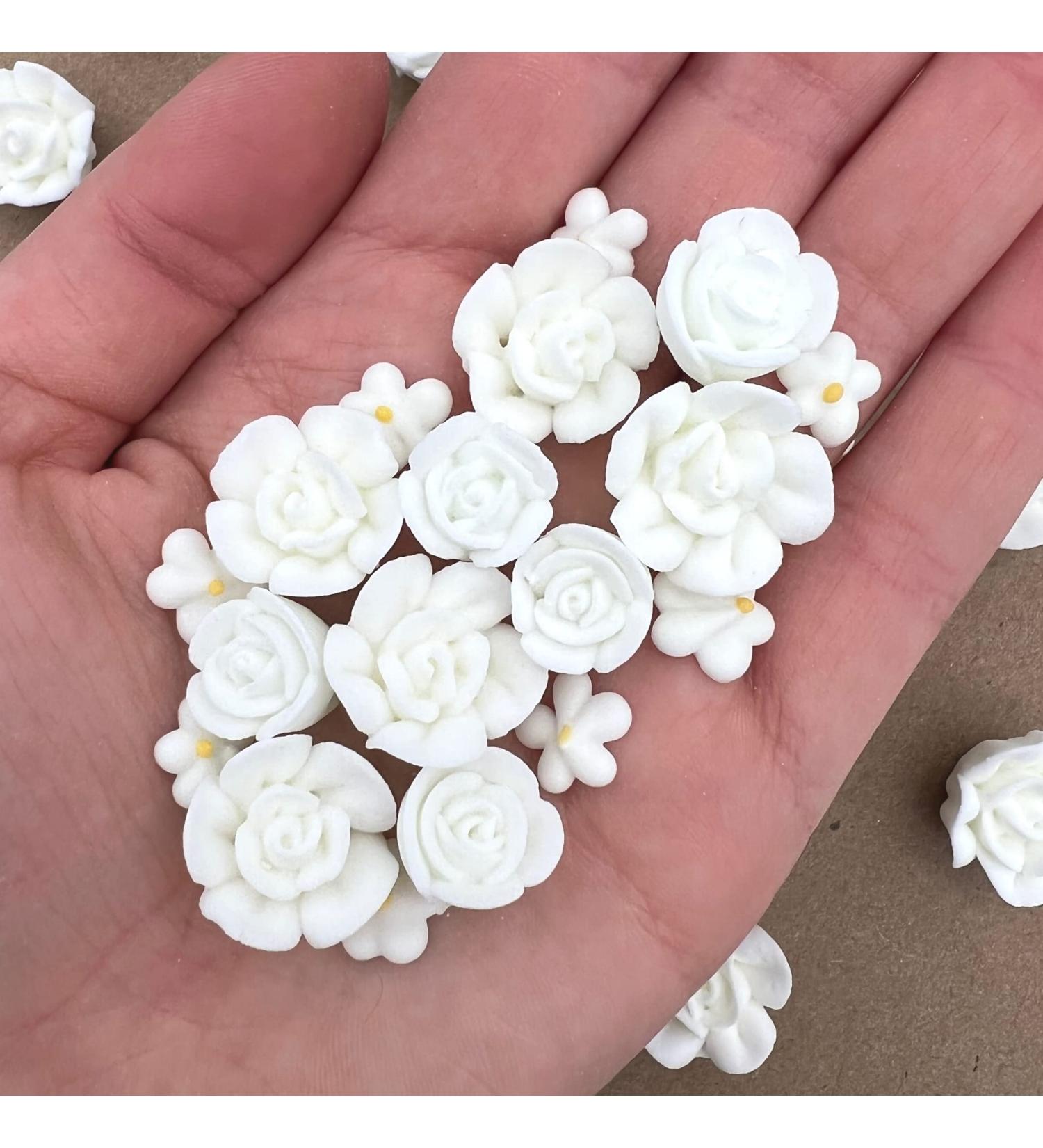 30 White Icing Flowers by Simply Sucr | Small White Flowers | Edible Roses| Wedding | Edible Flowers | Icing Flowers | Icing Roses | Wedding Favors | Edible Flowers | Simply Sucre 30 Count - Buy Online on SooperMarket.com
