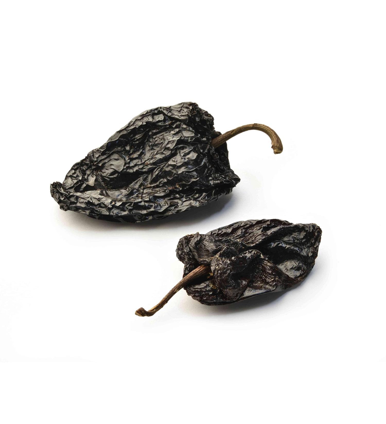 Chile Mulato Pepper (Chile Ancho) // Weights: 57 GR 170 GR 340 GR 510 GR 822 GR (510 GR) - Buy Online on SooperMarket.com