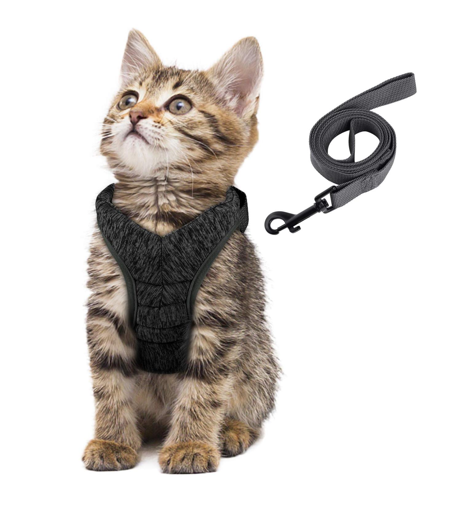 Simpeak Escape Proof Cat Harness and Lead Set Adjustable Soft Cat Walking Jackets with Retractable Cat Leash For Pet Puppy Kitten Indoor Outdoor Walking Black S - Buy Online on SooperMarket.com