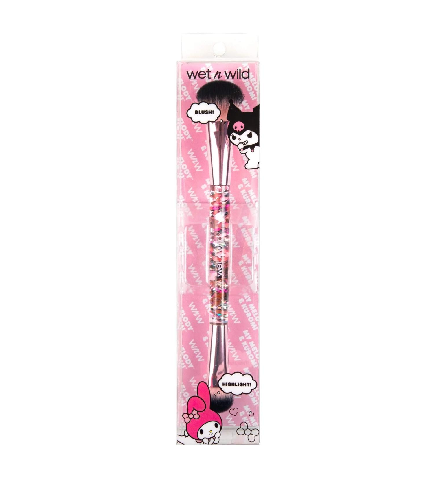 wet n wild Dual-ended Face Brush - Complete Your Makeup Routine with Precision - Buy Online on SooperMarket.com