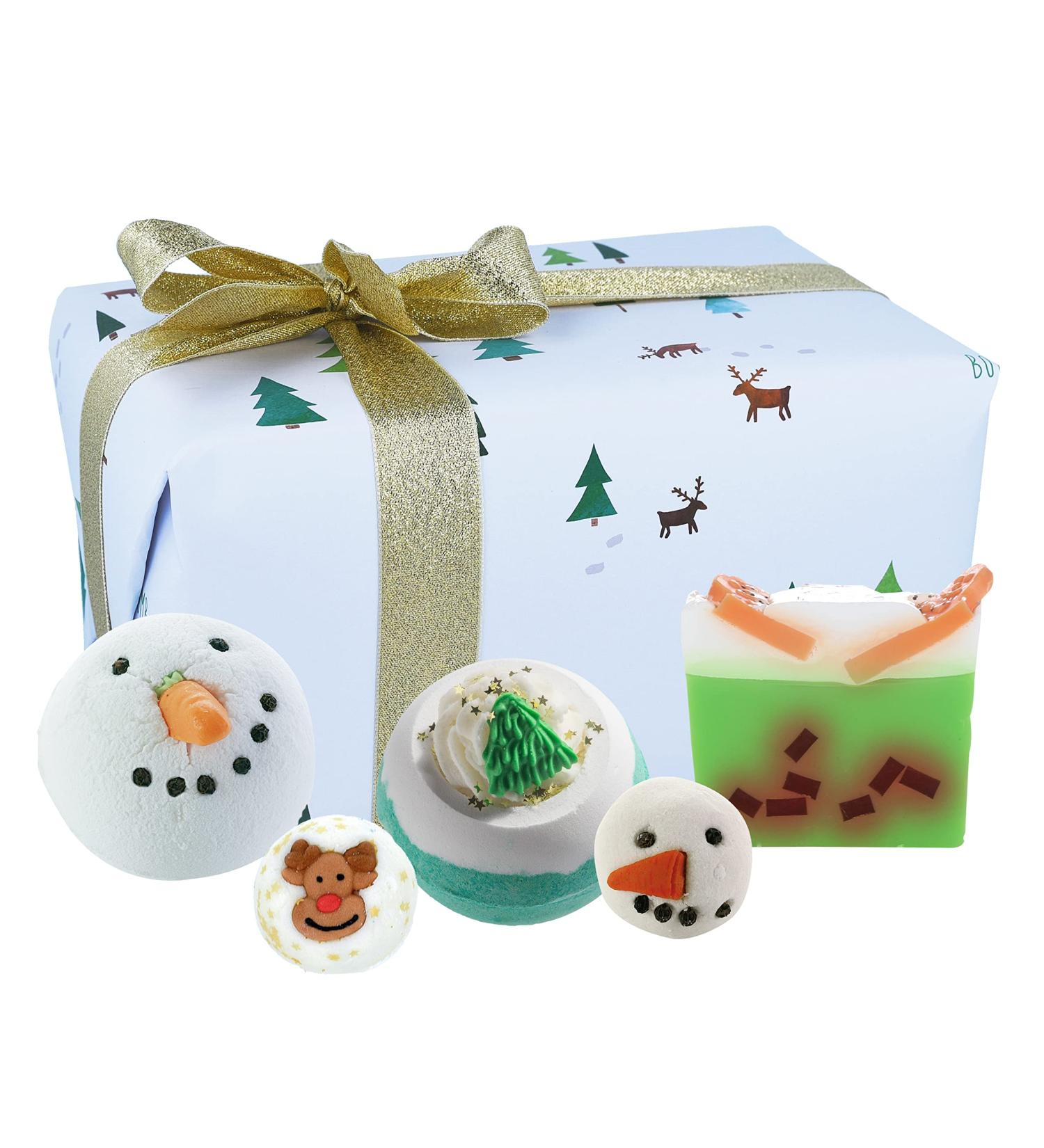 Bomb Cosmetics Snowflakes Gift Pack Handmade Bath Bombs Melts & Soap Slices | Vegan & Cruelty-Free | 5 Packs 480g Perfect for Gifting - Buy Online on SooperMarket.com
