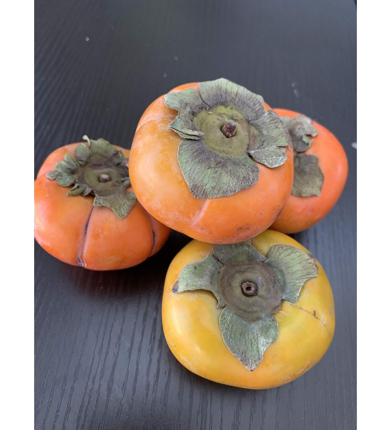 Kejora Fresh Fuyu Persimmons - Avg 4-5 Lb Case