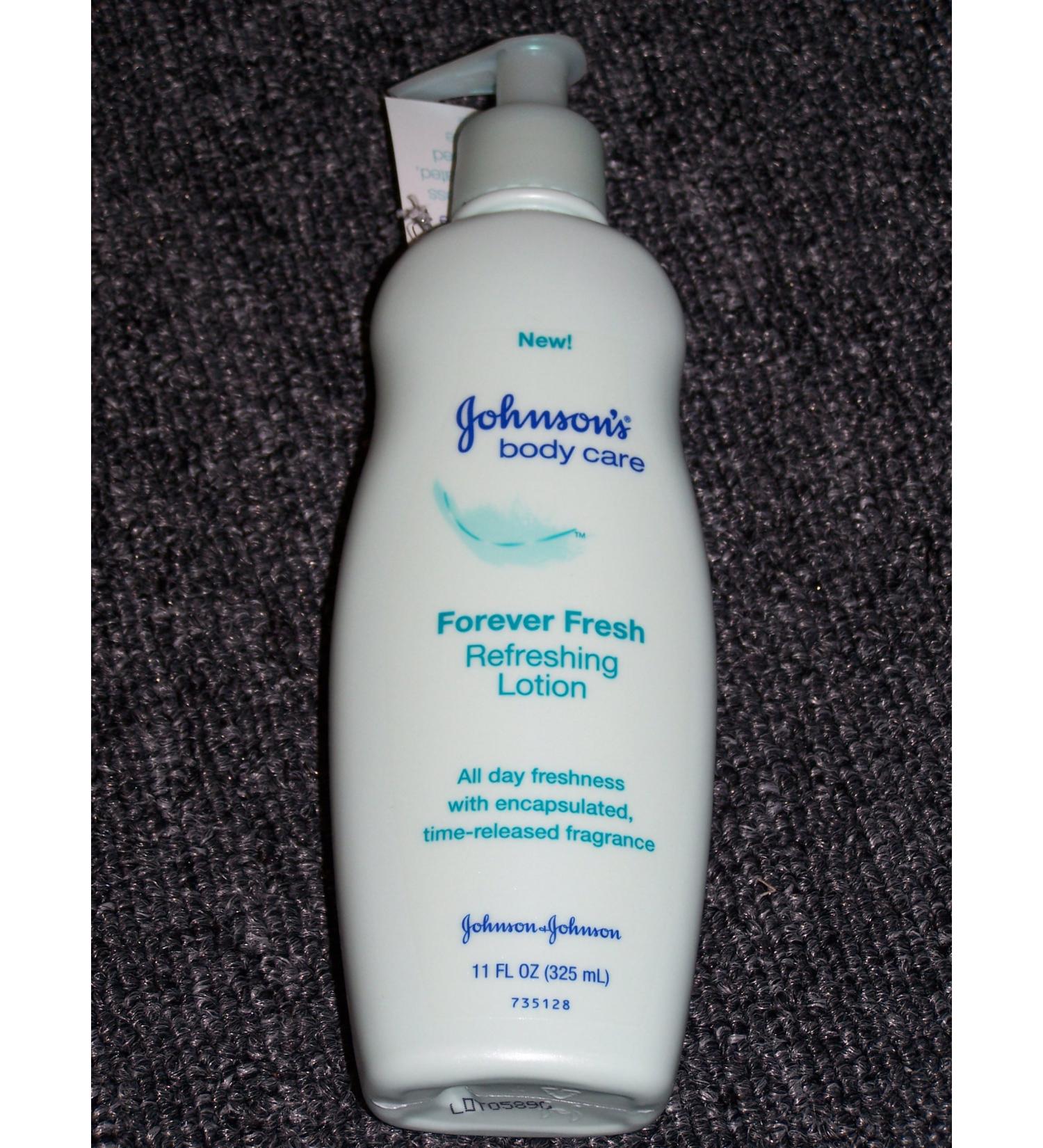 Johnson's Body Care Forever Fresh Refreshing Lotion 11 fl oz