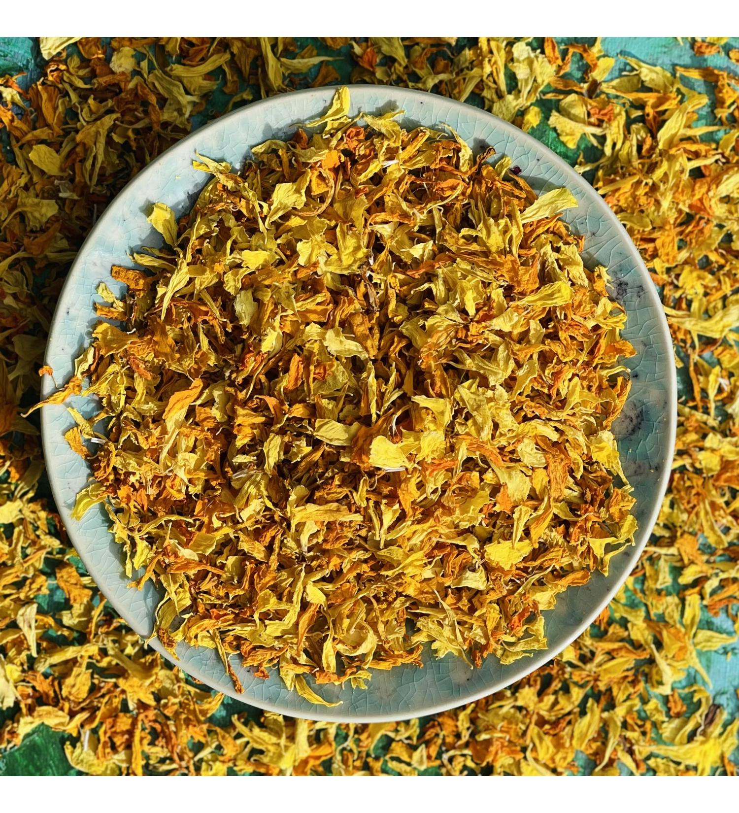 Edible 'Harvest Mix' of Yellow and Orange Marigold Dried Flower Petals - 25g - Food Grade - Culinary - Cake - Bake - Decoration (229) - Buy Online on SooperMarket.com