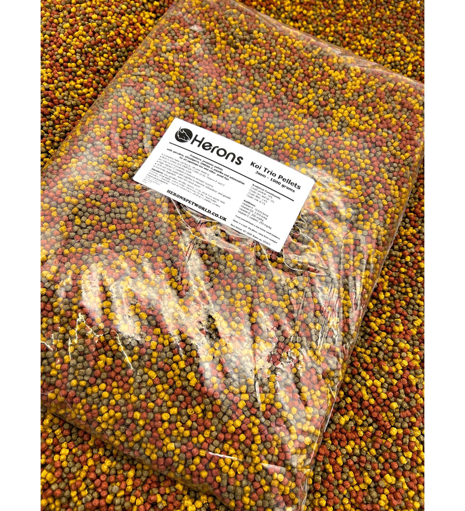 HERONS Koi Trio Pellets 3mm Premium Fish Food - 1Kg | Prebiotic with Spirulina, Omega 3 & Amino Acids | Enhances Color & Growth for Japanese Koi & Pond Fish - Buy Online on SooperMarket.com