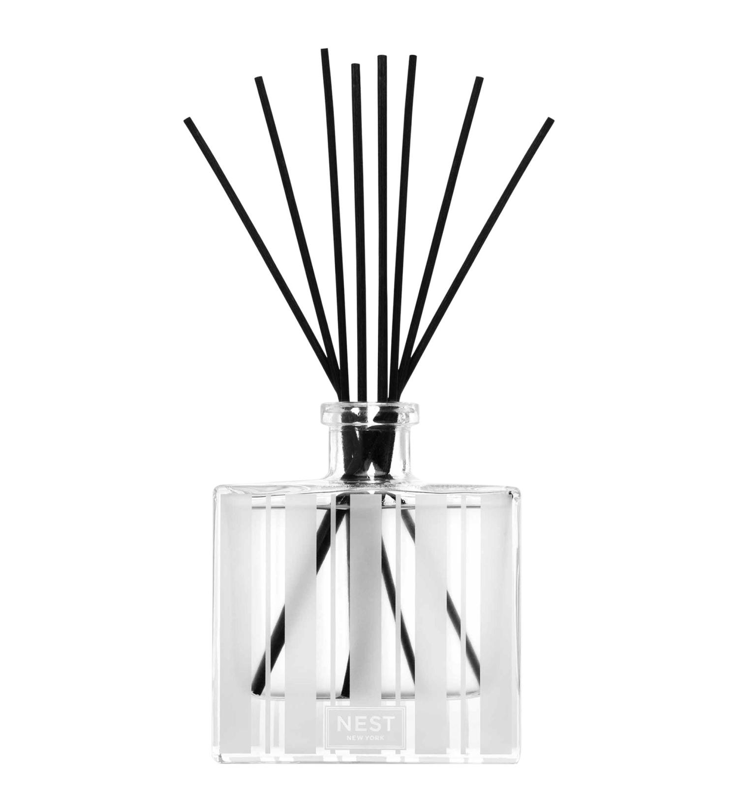 Shop NEST New York Rose Noir & Oud Reed Diffuser - 5.9oz/175mL Online - Best Price & International Shipping - Buy Online on SooperMarket.com