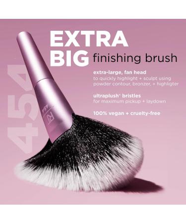 Real Techniques Extra Big Finishing Makeup Brush 1 ct - Transform Your Style with the Best Innovation Today! - Buy Online on SooperMarket.com