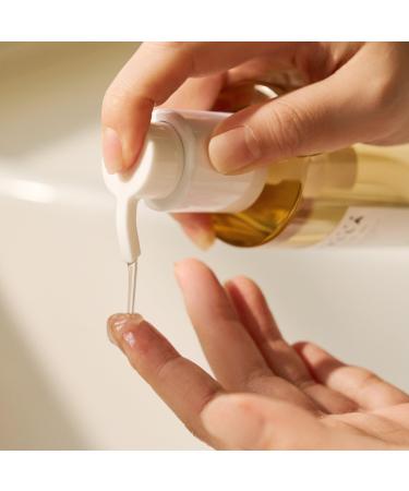 Discover SKIN1004 Madagascar Light Cleansing Oil 6.76 oz - Elevate Your Style Instantly! - Buy Online on SooperMarket.com