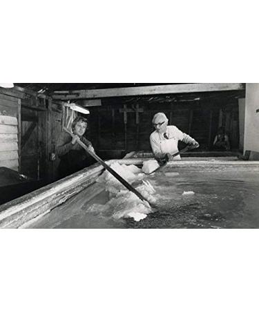 Maldon Sea Salt Flakes 20 oz Resealable Tub - Kosher Handcrafted Gourmet Salt Crystals - Buy Online on SooperMarket.com