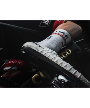 LOOK KEO Grip Cycling Cleats w/ Memory Positioner - Anti-Slip TPU Surface - Gray Color - 4.5 Angular Freedom - Buy Online on SooperMarket.com