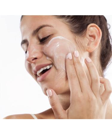 FarmHouse Fresh Mighty Brighty Vitamin C + Chamomile Brightening Mask - 3.2 oz | International Shipping Available - Buy Online on SooperMarket.com