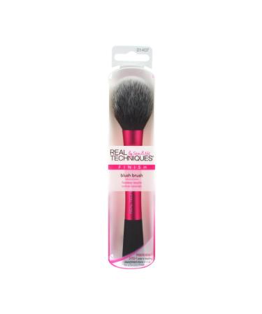 Real Techniques Blush Brush by Samantha Chapman | Cheek Makeup Tool for Flawless Application - International Shipping Available - Buy Online on SooperMarket.com