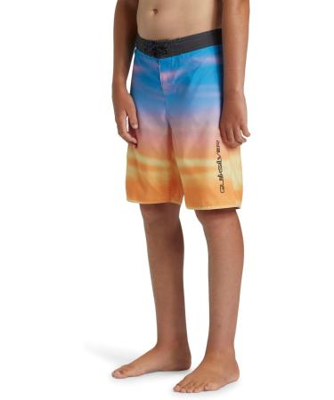 Quiksilver Boys Everyday Fade YTH 17 Boardshorts - 10 Years Monaco Blue | International Shipping Available - Buy Online on SooperMarket.com