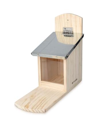 Navaris Squirrel Feeder for Outdoors - Pine Wood House with Metal Roof for Squirrels - Durable Feeding Station for the Garden Backyard