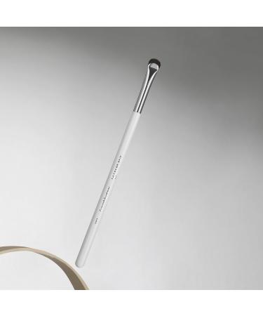 Eyeliner Brush - Crescent-Shaped Eyeliner & Brow Brush for Perfect Precision | International Shipping Available - Buy Online on SooperMarket.com