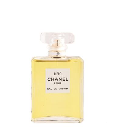 Chanel Chanel No 19 Eau De Perfume Spray 100 Ml