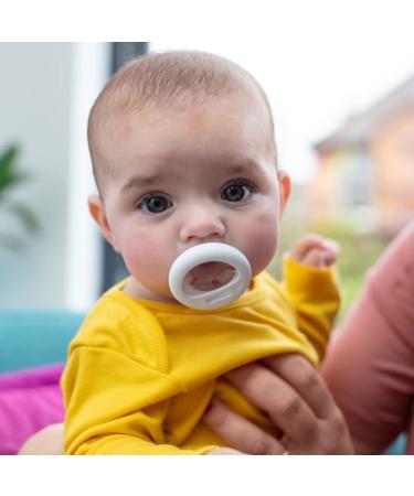 Tommee Tippee Naturally Shaped Pacifier 0-6 Months | Skin-like Texture Symmetrical Design | 4 Pack - International Shipping Available - Buy Online on SooperMarket.com