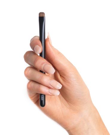 Buy Jacqueline Kalab Smudger - Versatile Eyeliner Eyeshadow & Eyebrow Brush - 4.9 in Makeup Artist Quality | International Shipping Available - Buy Online on SooperMarket.com