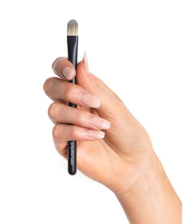 Flat Concealer Brush by Jacqueline Kalab - Artiste | 5.7in | Perfect for Flawless Makeup Application | International Shipping Available - Buy Online on SooperMarket.com