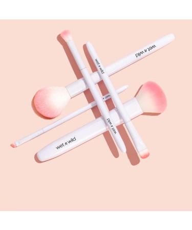 Wet N Wild Make Up Brush Flat Brush - 10 Gr - Buy Online on SooperMarket.com