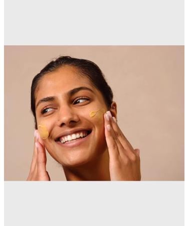 Body Shop Vitamin C Glow Boosting Microdermabrasion Exfoliator 100ml - Vegan Formula for Dull Skin - Buy Online on SooperMarket.com