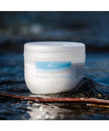 Pascoe Basenbad Vital - Natural Mountain & Sea Salt Bath Soak with Rose Quartz & Mountain Crystal - Fragrance-Free Dye-Free Vegan - 500g for Invigorating & Relaxing Bath Experience - Buy Online on SooperMarket.com