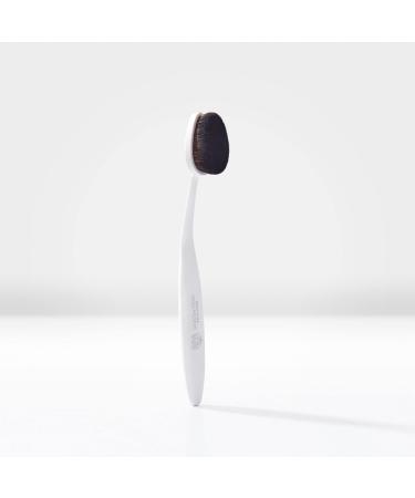 Snow Fox Skincare Instant Cloud Skin Makeup Brush with Ultra-Soft Vegan Bristles